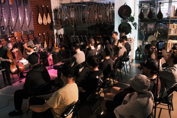 藝文展演空間內的音樂會現場